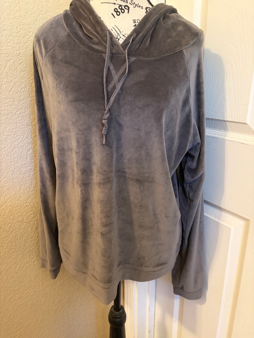 Nicole Miller Plush Hooded Pullover in Gray